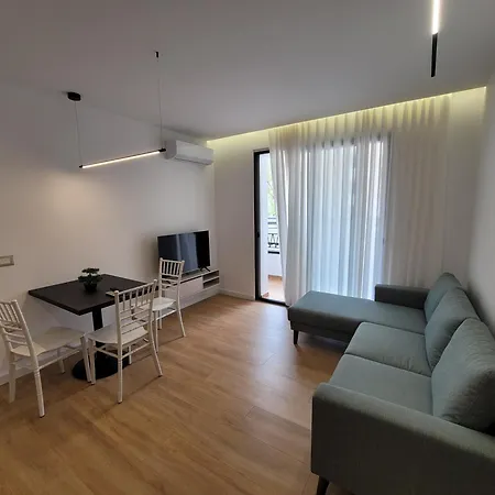 Apartment Aura 1 *