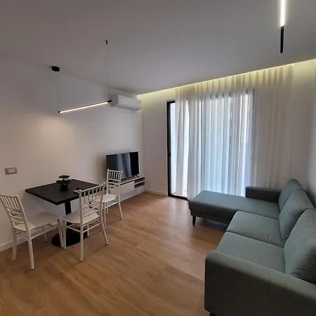 Apartment Aura 1 *